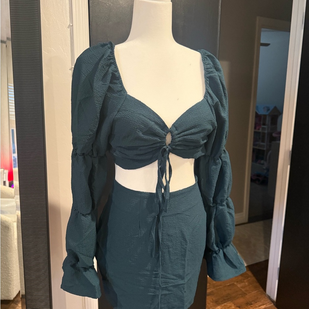 Teal Long Sleeve Crop Top and Skirt Set